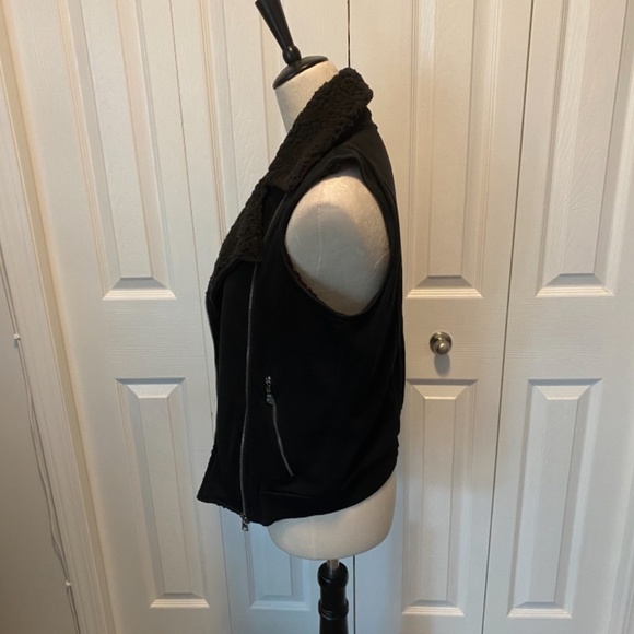 Armani Exchange size S women’s vest - Picture 3 of 8